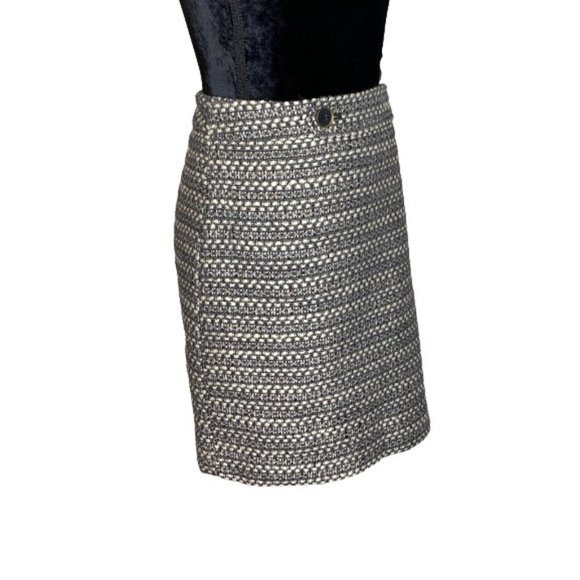 Ann Taylor LOFT Wool Blend A-line Skirt - Picture 4 of 14